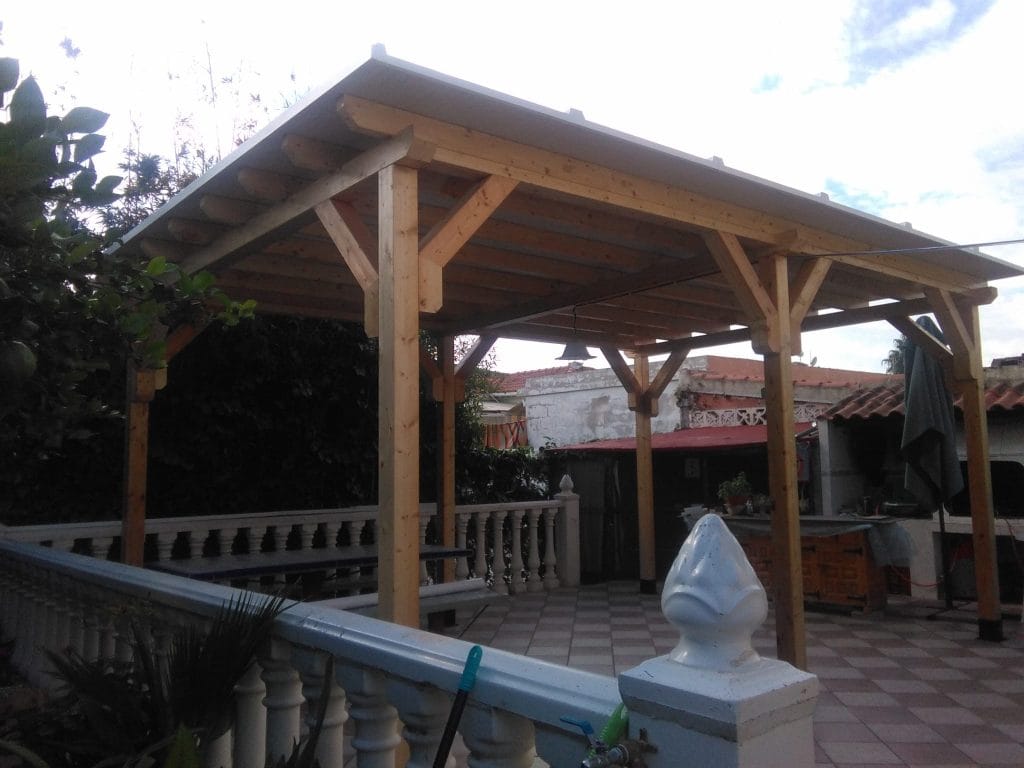 pergola oscura